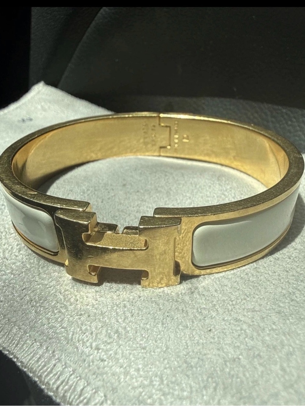 Certified Authentic Hermes Clic H Bangle Bracelet Gold/White PM Narrow